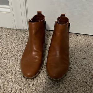Chaps Tan Booties